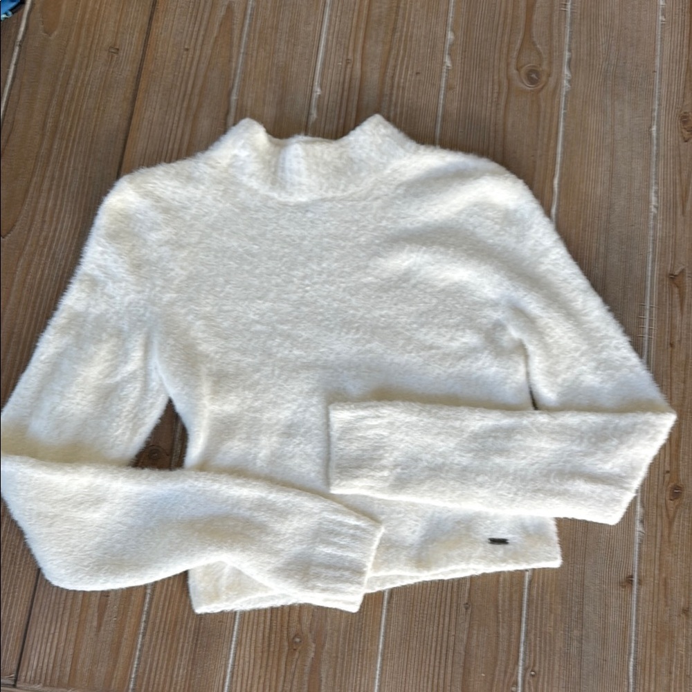 Hollister Knit Fuzzy Sweater